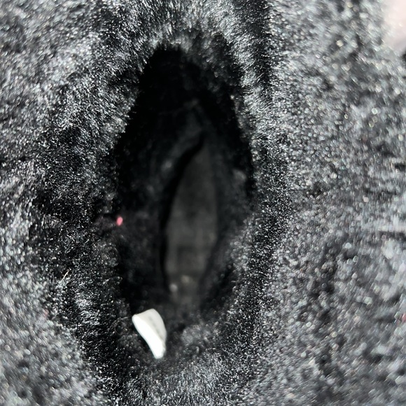 Cool Comfy Buckle Boots. Suede Leather Upper w/ faux furry liner by Melrose Ave - Picture 10 of 15